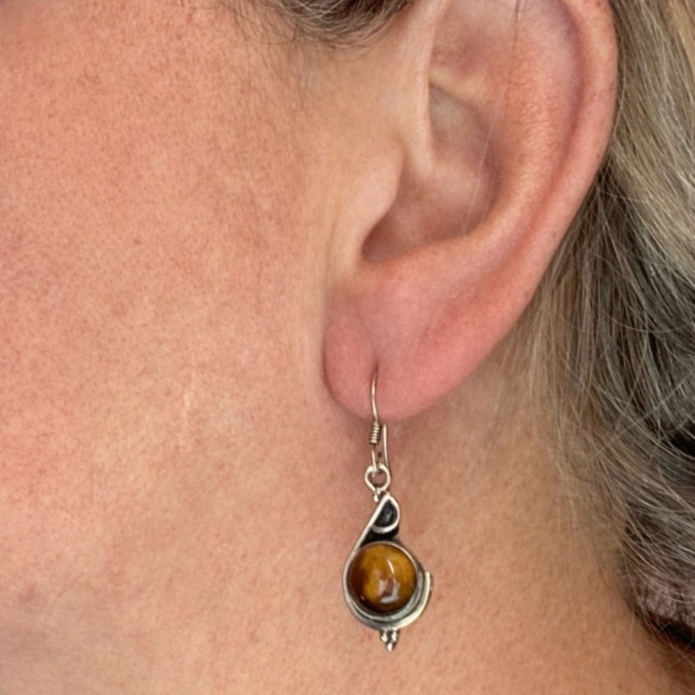 Sterling Silver Tiger’s Eye Cabochon Dangle Drop Jewelry Earrings 1.5” Pierced
